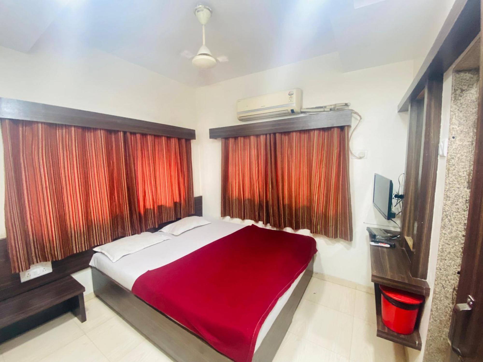 Hotel Sai Bhawani Shirdi Exterior photo
